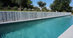 Piscine couloir de nage à Les Vans en Ardèche